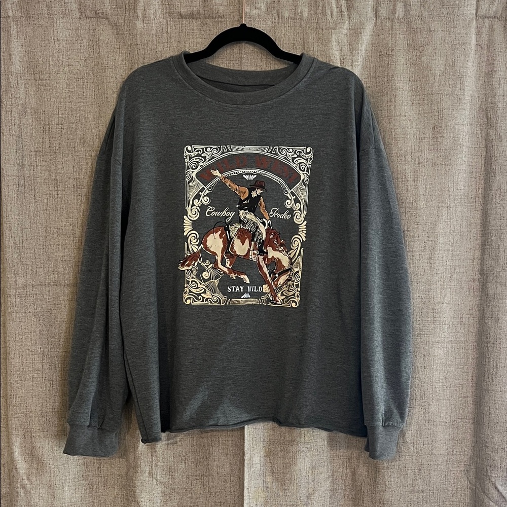 SHEIN Gray Graphic Long Sleeve Tee
